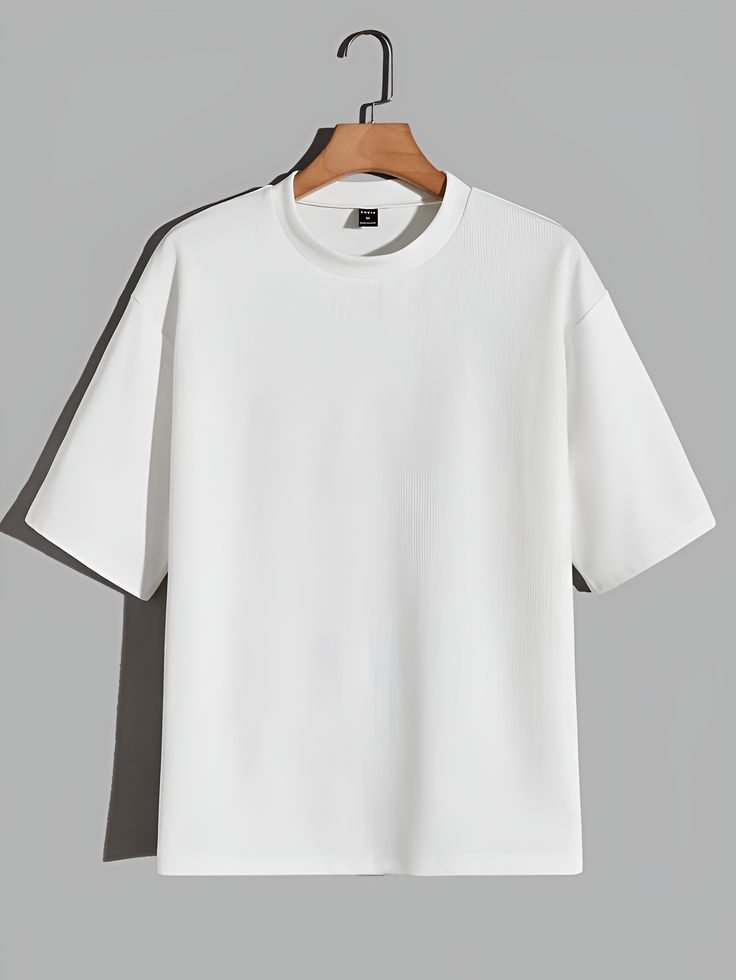 BLACK & WHITE OVERSIZED BASIC T-SHIRT
