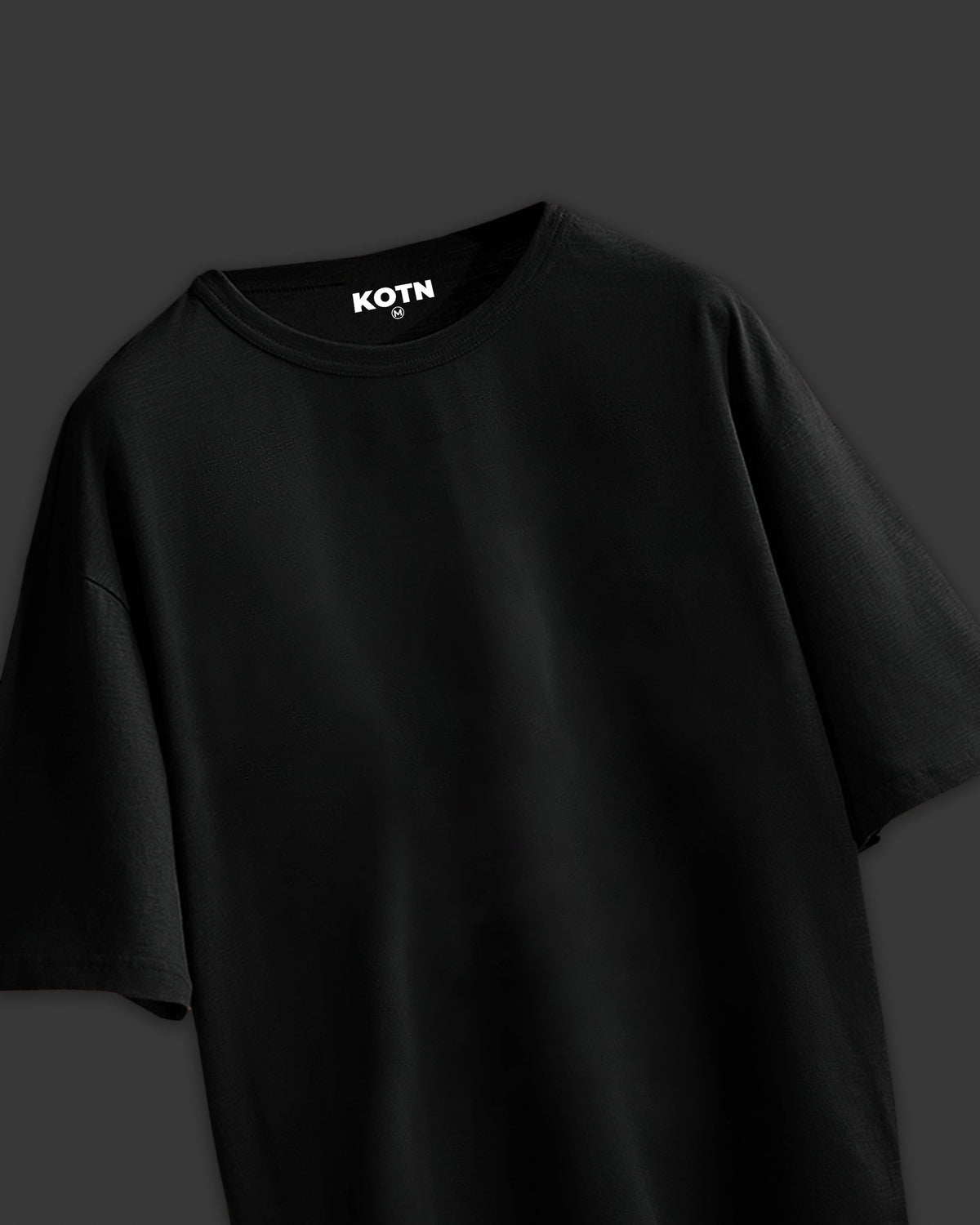 BLACK & WHITE OVERSIZED BASIC T-SHIRT
